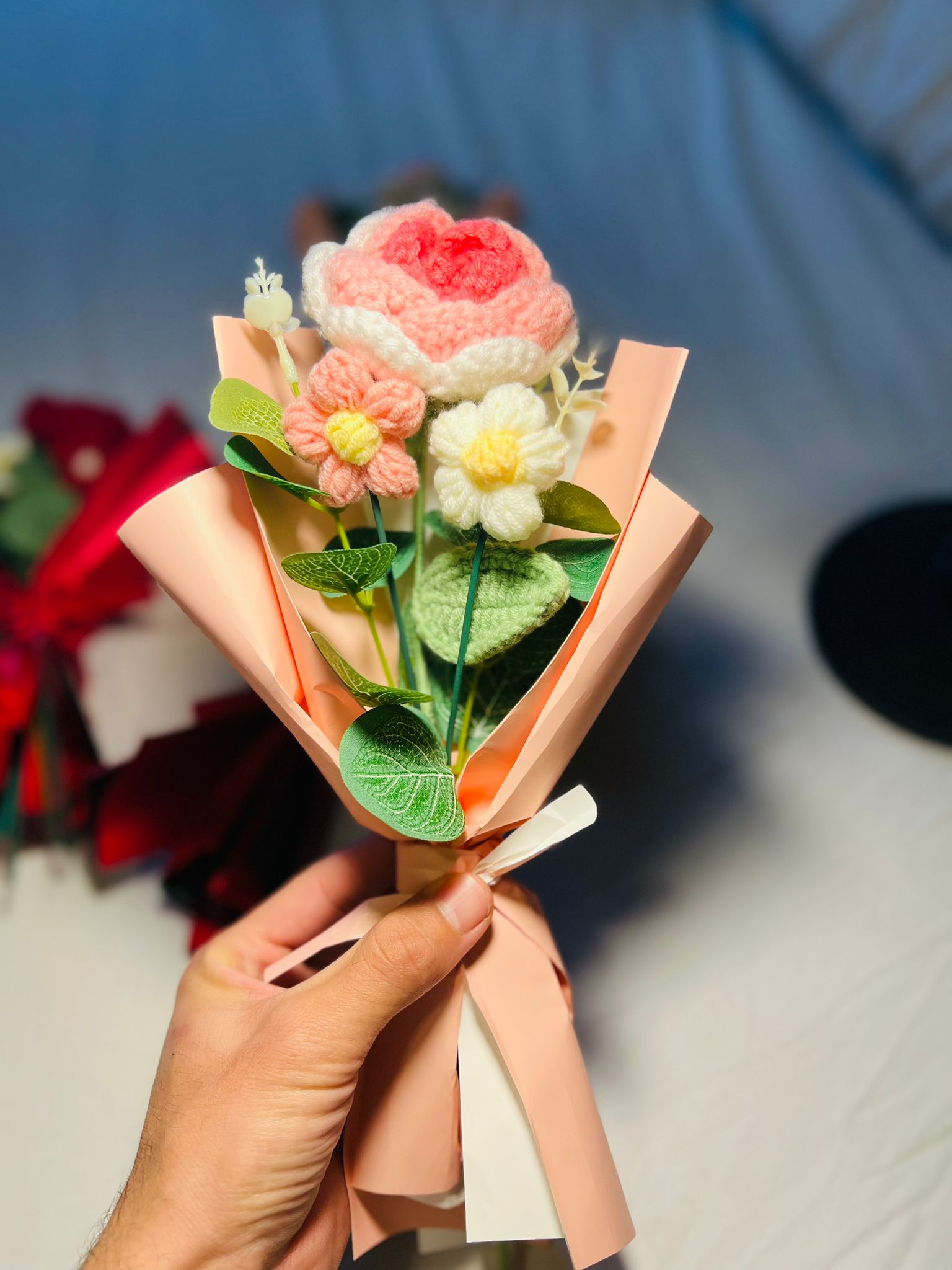 Crochet Rose Flower Bouquet Gift - Small